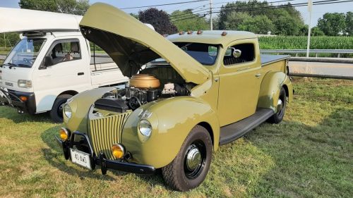 Car-Show-Square-Peg-Pizzeria-12-071426
