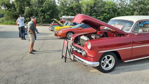Car-Show-Square-Peg-Pizzeria-2-071426
