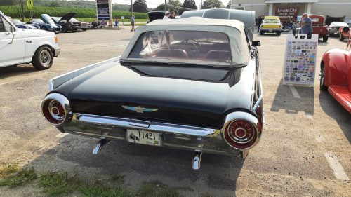 Car-Show-Square-Peg-Pizzeria-24-071426
