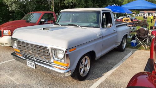 Car-Show-Square-Peg-Pizzeria-28-071426