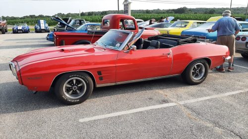 Car-Show-Square-Peg-Pizzeria-30-071426