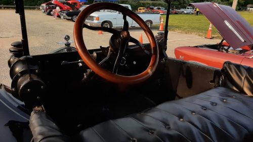 Car-Show-Square-Peg-Pizzeria-47-071426